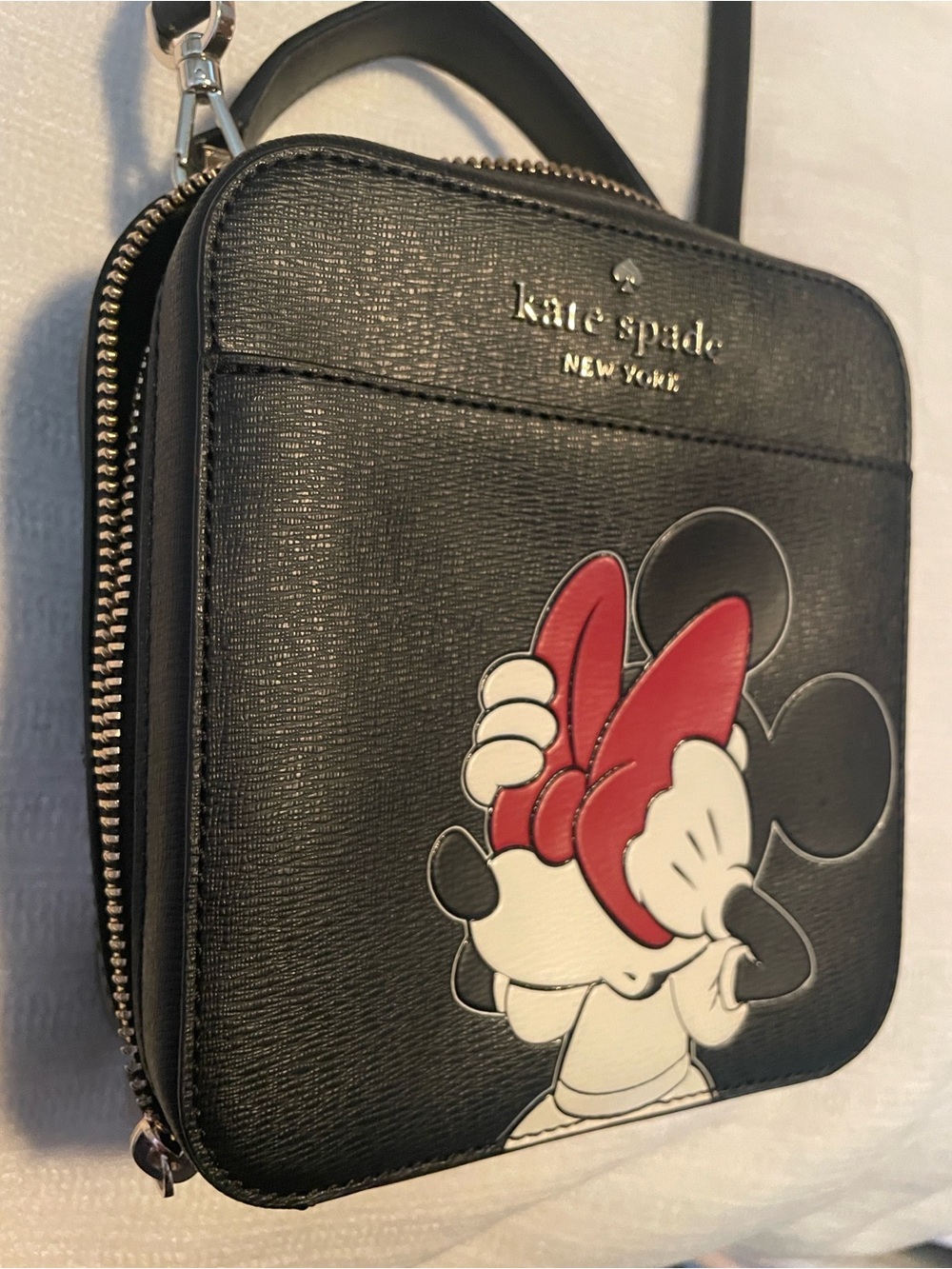 Kate Spade Disney x KSNY Minnie Covering Eyes Bow Daisy Vanity Crossbody Purse